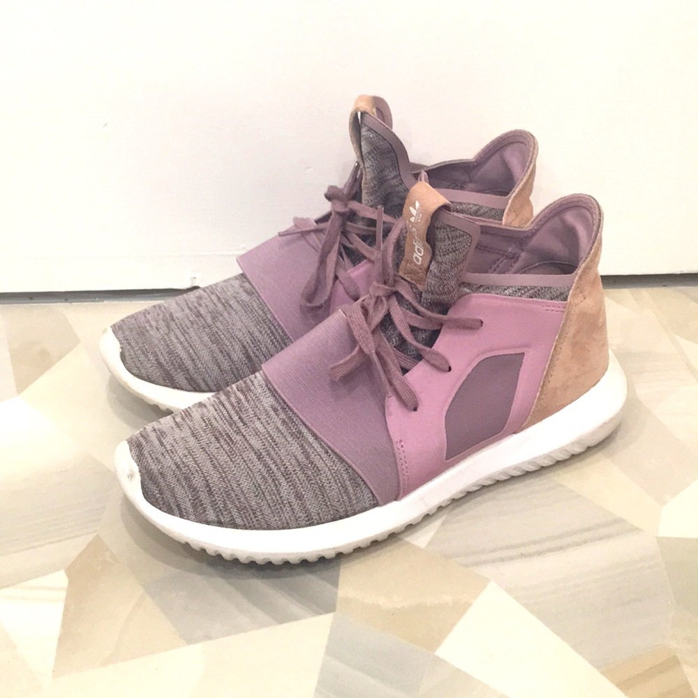 Adidas tubular sneakers 6.5